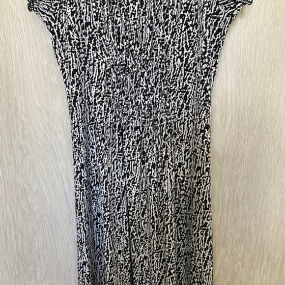 Michael Kors Black & White Dress - size S/P - Picture 3 of 4